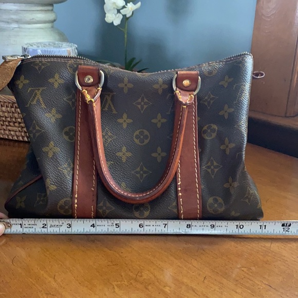 Louis Vuitton vintage purse - Picture 12 of 16